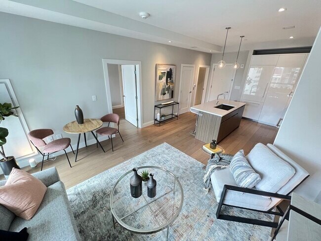 Foto del edificio - 100 Shawmut Ave