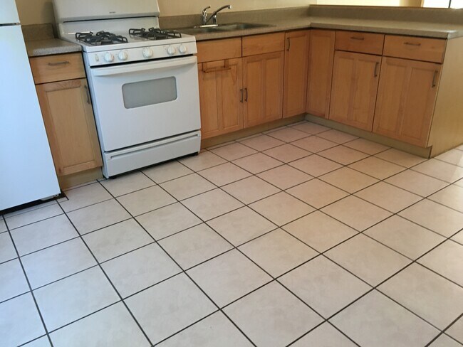 Kitchen - 1715 6th St
