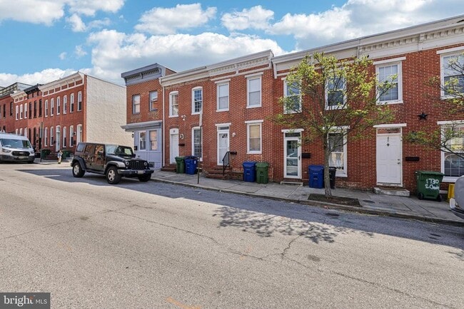 Building Photo - 49 E Heath St