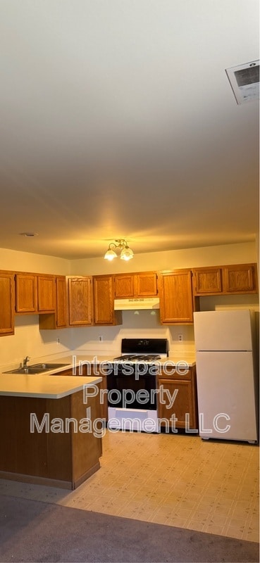 Primary Photo - 1778 W State St