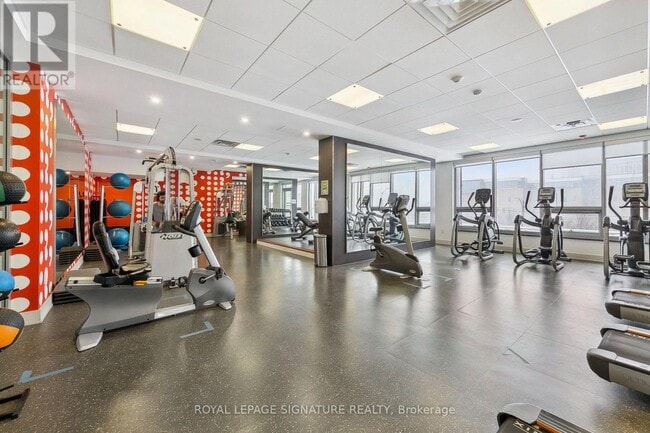 Building Photo - 360 Square One Dr