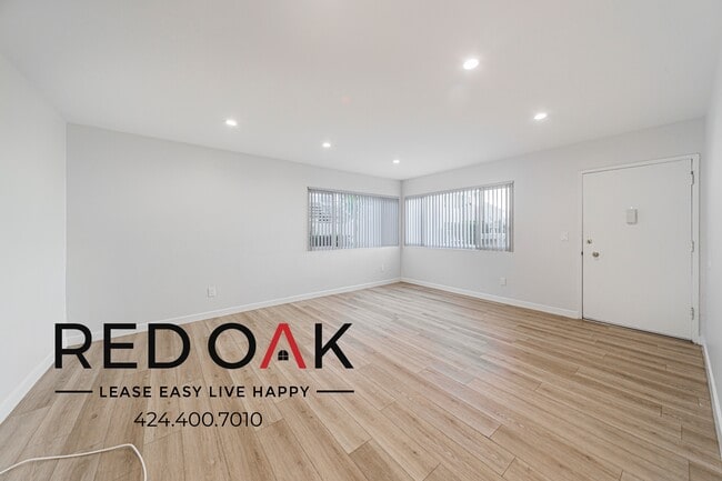 Foto del edificio - 18545 Clark St