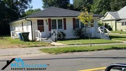 Photo - 2008 E Main St Townhome