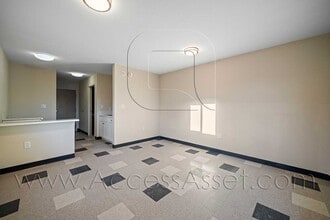 Building Photo - 24099 CA-74