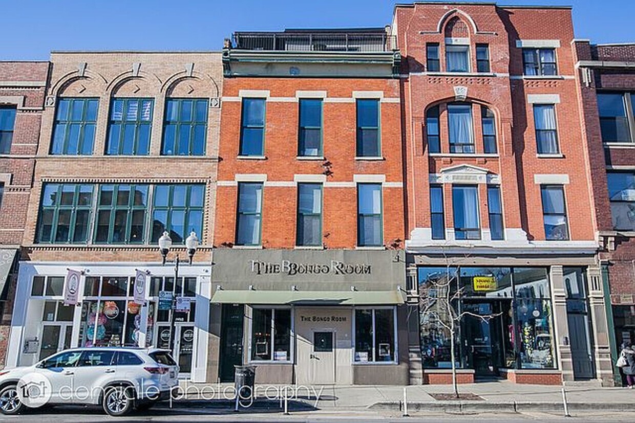 Foto principal - 1470 N Milwaukee Ave