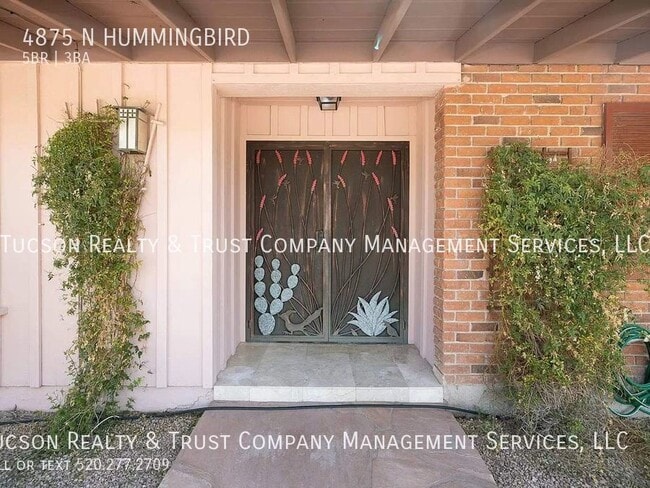 Building Photo - Welcome to this spacious 5-bedroom, 3-bath...