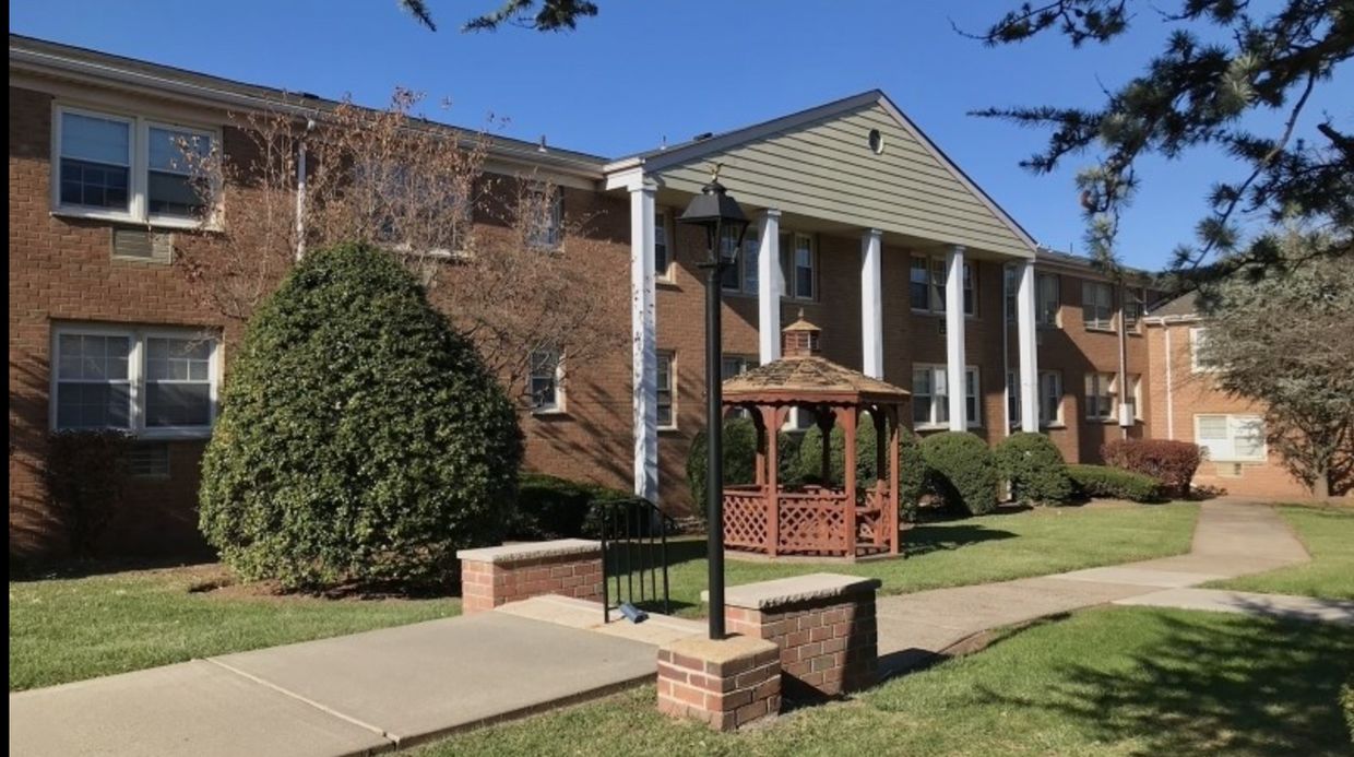 Foto principal - 605 Grove St
