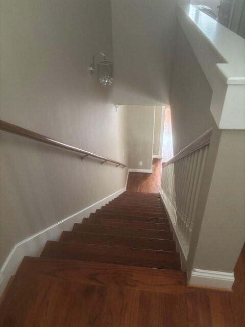 Building Photo - 1333 Fairview St