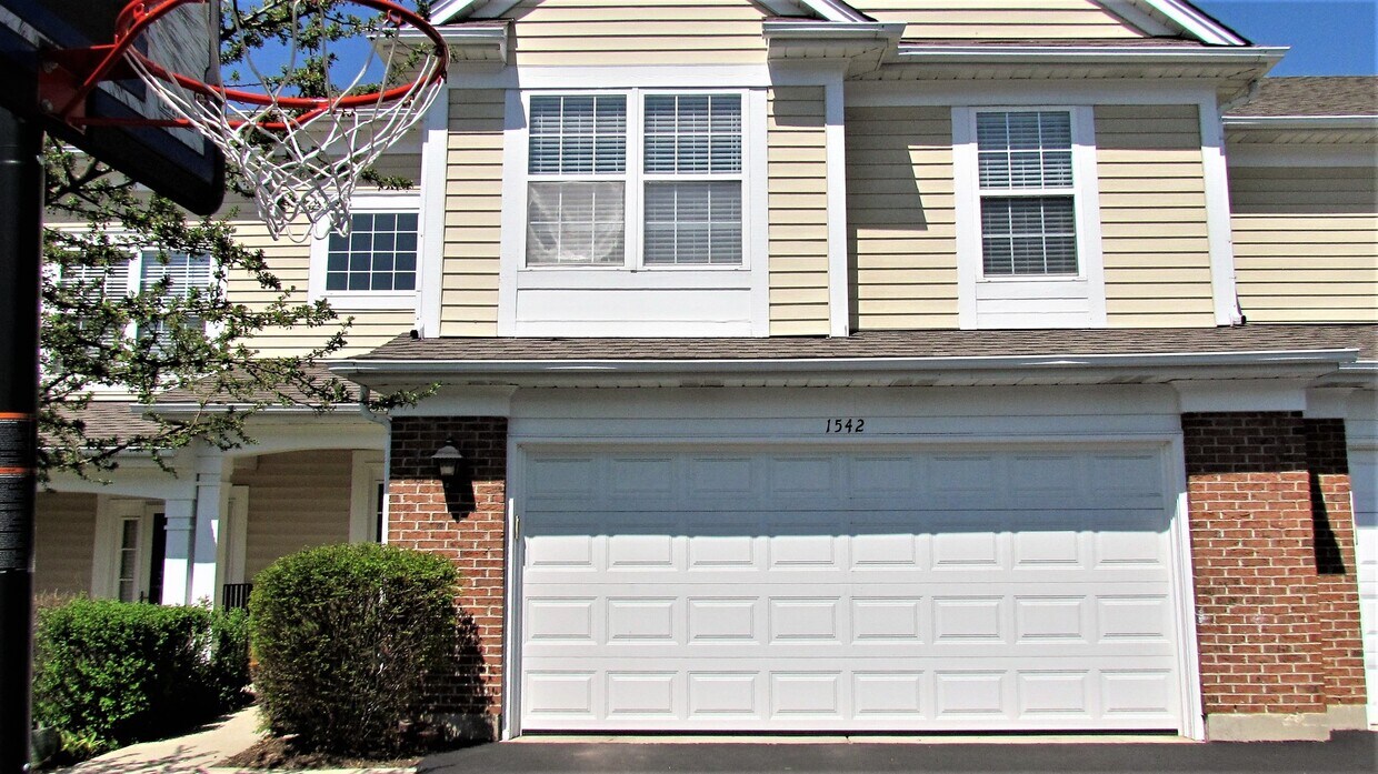Foto principal - 1542 E Chivalry Ct
