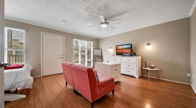 Foto del edificio - 3502 Burlington St