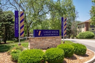 Building Photo - Lago Vista