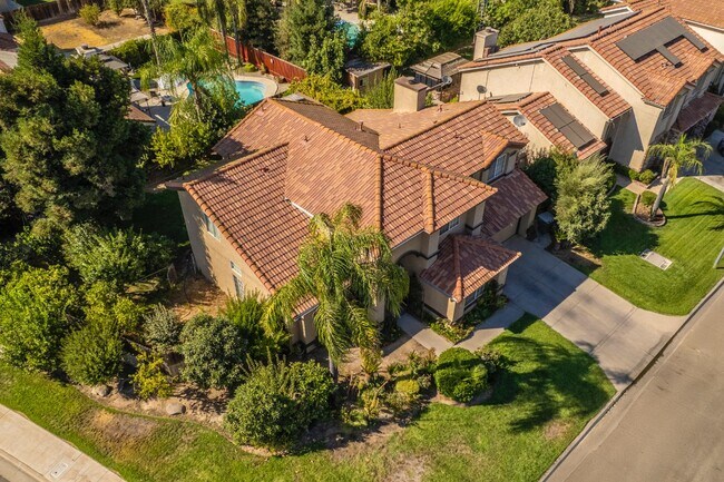 Foto del edificio - 5742 W Palo Alto Ave