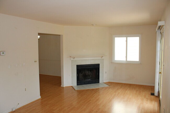 Foto del edificio - Conveniently Located- Three Bedroom Home Annapolis, MD