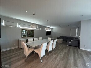 Building Photo - 2669 Adesso Pl