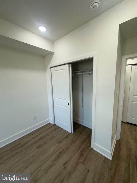 Building Photo - 2331 E York St