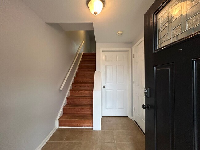 Foto del edificio - 5059 E Woodmill Dr