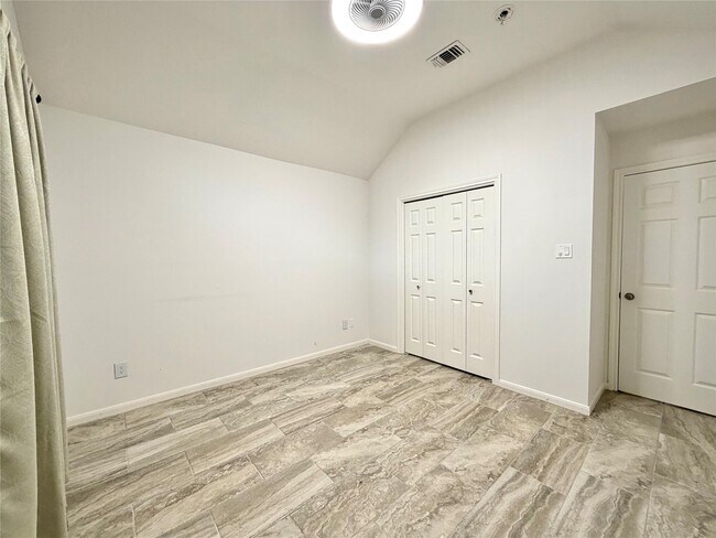 Building Photo - 3226 Candlepine Dr