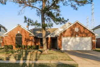 Building Photo - 302 Cedar Branch Dr