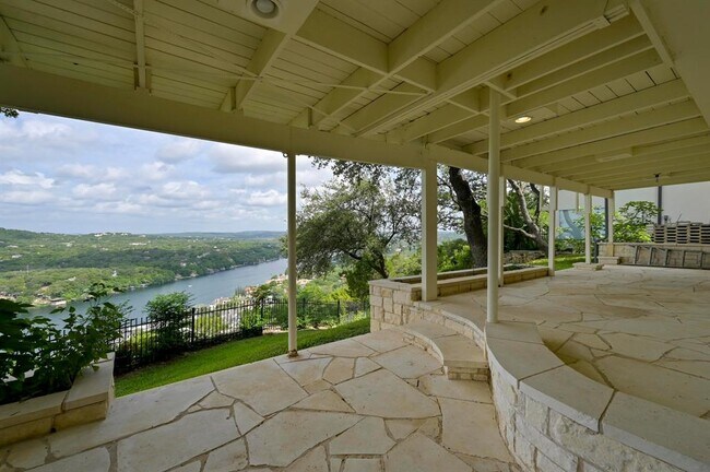 Foto del edificio - 3427 Monte Vista Dr