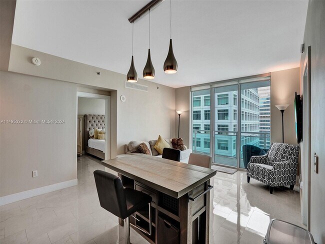 Foto del edificio - 950 Brickell Bay Dr