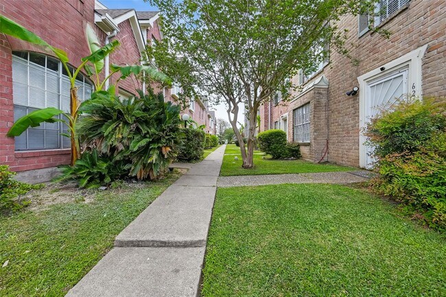 Foto del edificio - 11735 Alief Clodine Rd