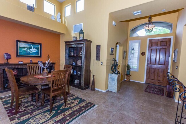 Foto del edificio - 4402 W Cloud Ranch Pl