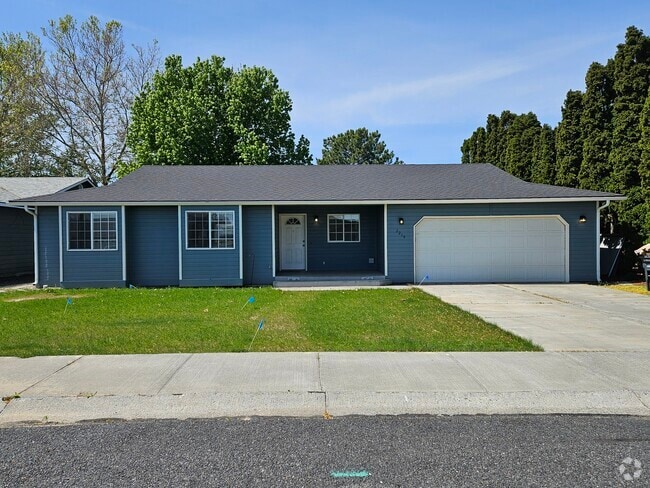 Building Photo - 2214 Claremont Ct