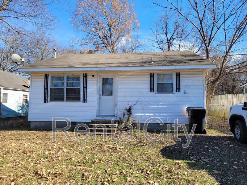 Primary Photo - 1528 Ewell Ave