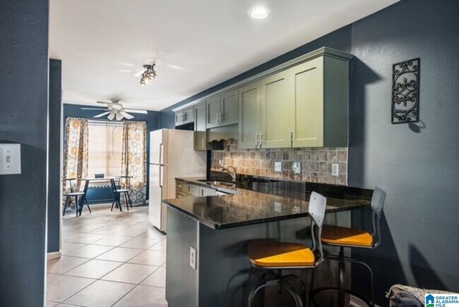 Foto del edificio - 1504 Hillsboro Ln