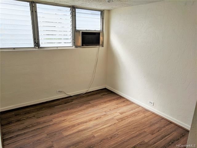 Building Photo - 904 Lunalilo St