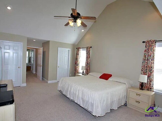 Foto del edificio - 139 Addington Dr