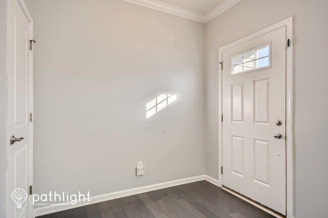Building Photo - 2077 Morton Drive
