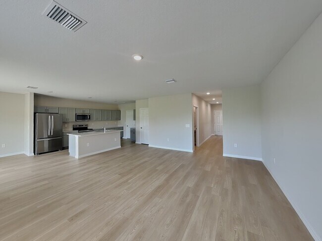Building Photo - 4075 Gardenia Ave