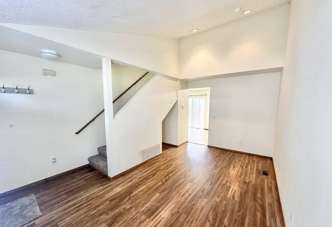 Building Photo - 107 N Caton St