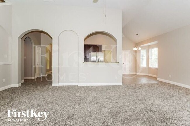 Foto del edificio - 13626 Summer Hill Dr