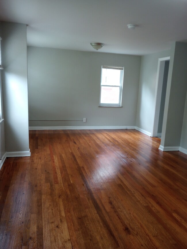 Building Photo - 1135 Woodbine St