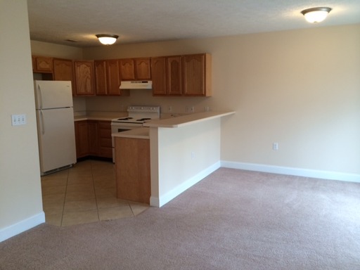 Building Photo - 205 Kensington Ct
