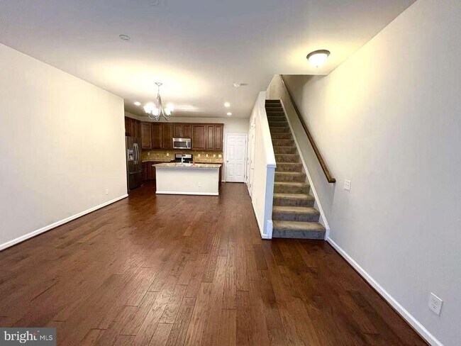 Foto del edificio - 42797 Burrell Square
