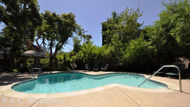 Building Photo - 1 br, 1 bath Apartment - 4215 Mary Ellen A...