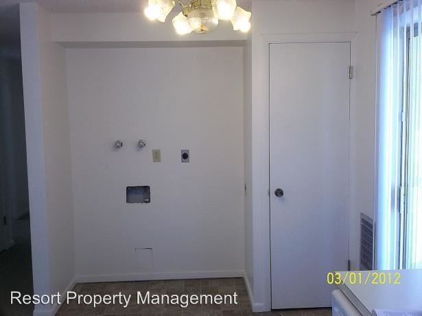 Building Photo - 308 W 22nd Ave