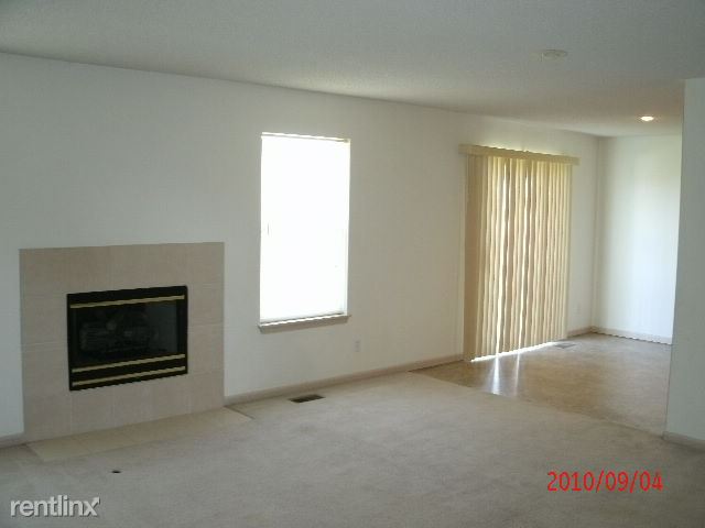 Building Photo - 17566 W 111th Pl