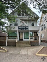 Building Photo - 530 Whalley Ave