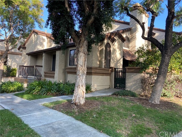 Foto del edificio - 1 Goldstar Pl