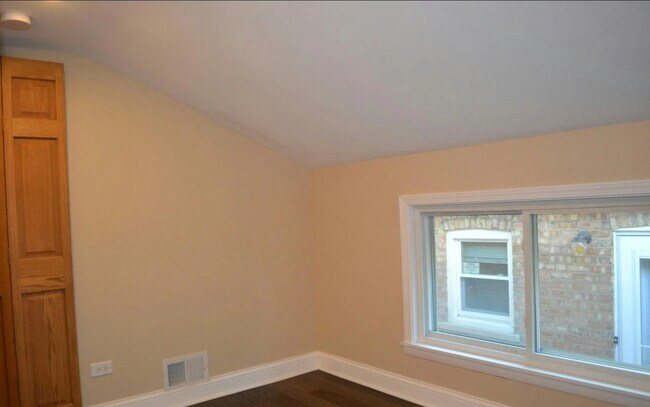 Foto del edificio - 4521 Warsaw Ave