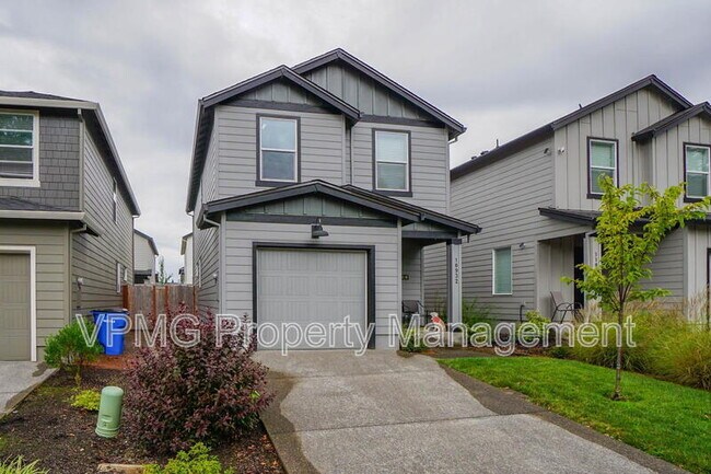 Building Photo - 10932 NE 127th Ave