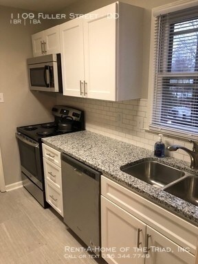 Foto del edificio - 1109 Fuller St