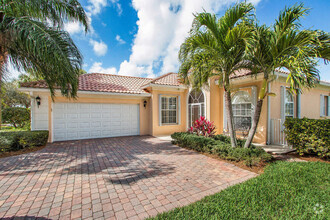 Building Photo - 813 Niemen Dr