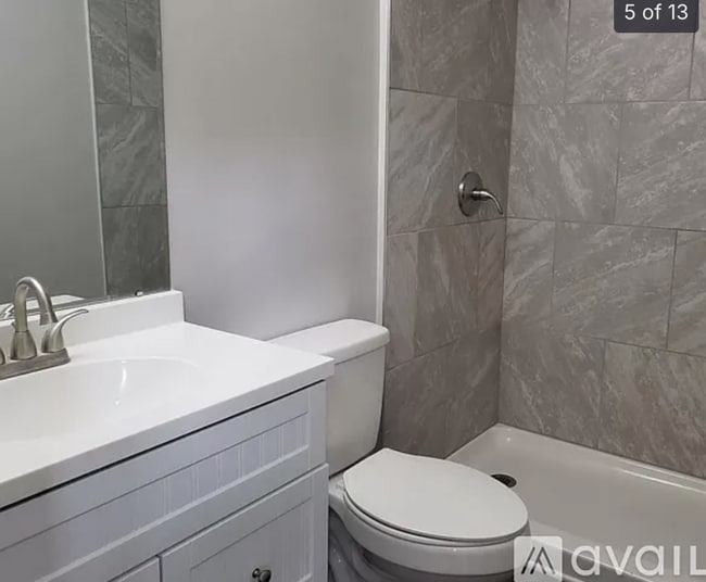 Building Photo - 322 Sandy Run