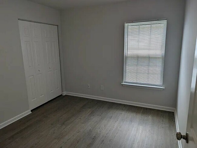 Building Photo - 148 Junco Cir