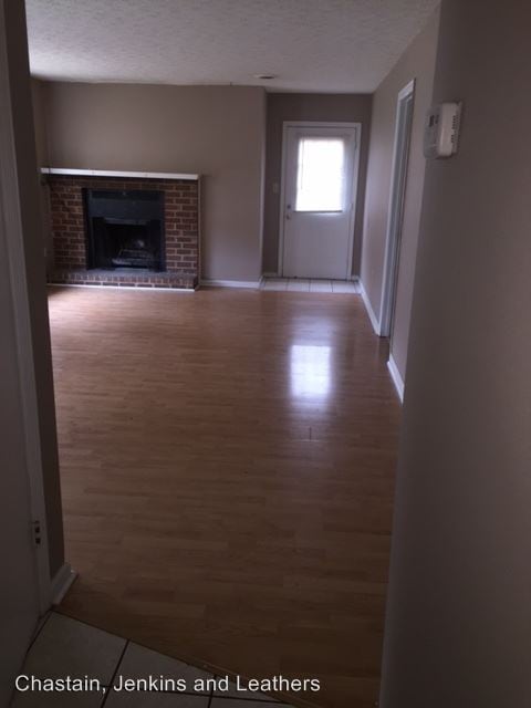 Building Photo - 105 Howell Way